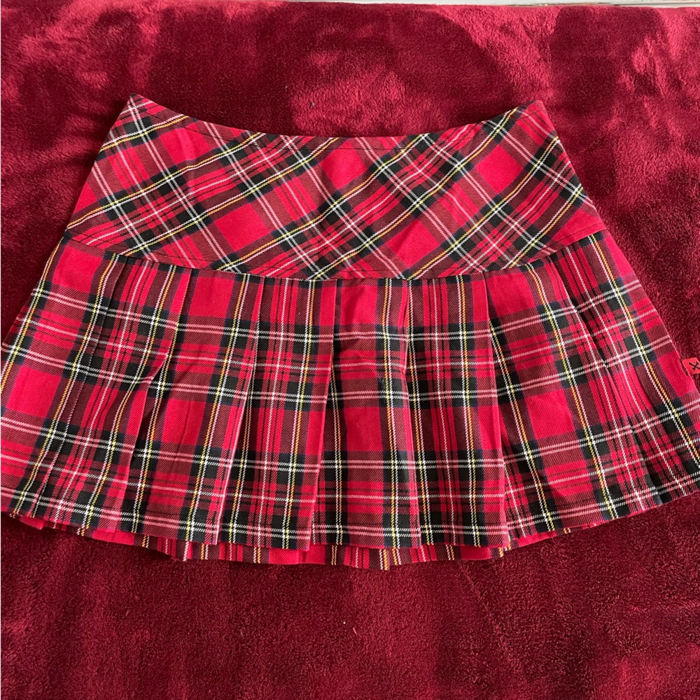 Royal bones plaid skirt